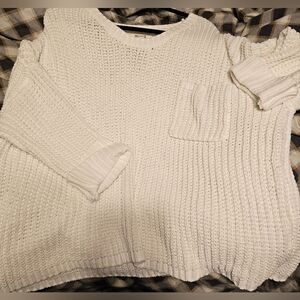 Super Soft White Sweater M/L Nwot